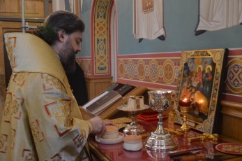 19.12.21 - В день святителя Миколая митрополит Філарет очолив Літургію в однойменному Києва
